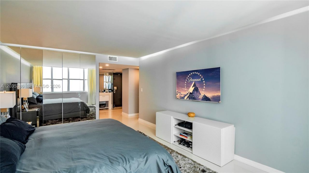 5750 Collins Ave , Unit 7A, Miami Beach, FL 33140 Photo