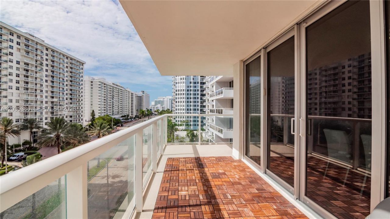 5750 Collins Ave , Unit 7A, Miami Beach, FL 33140 Photo
