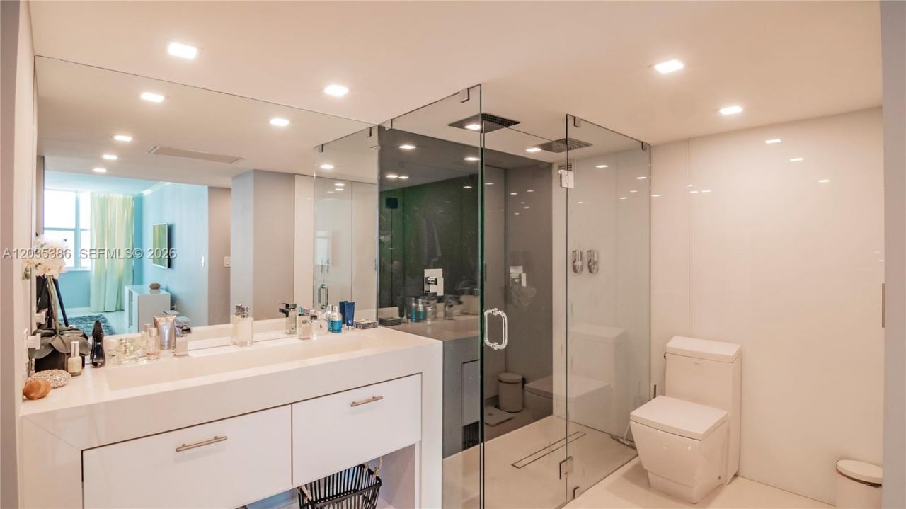 5750 Collins Ave , Unit 7A, Miami Beach, FL 33140 Photo