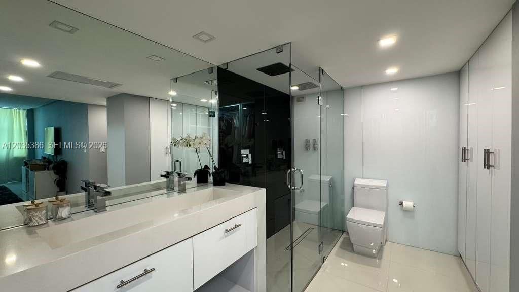 5750 Collins Ave , Unit 7A, Miami Beach, FL 33140 Photo