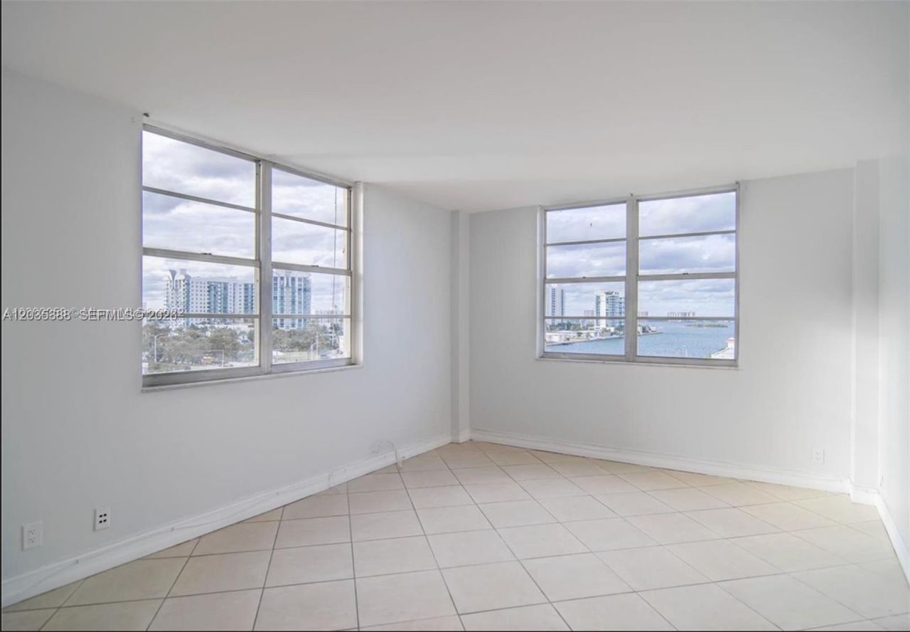 1455 N Treasure Dr , Unit PHA, North Bay Village, FL 33141 Photo