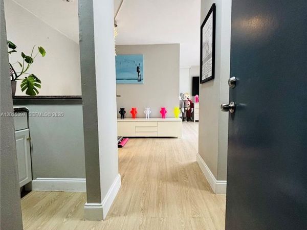 1255 Collins Ave , Unit 208, Miami Beach, FL 33139
