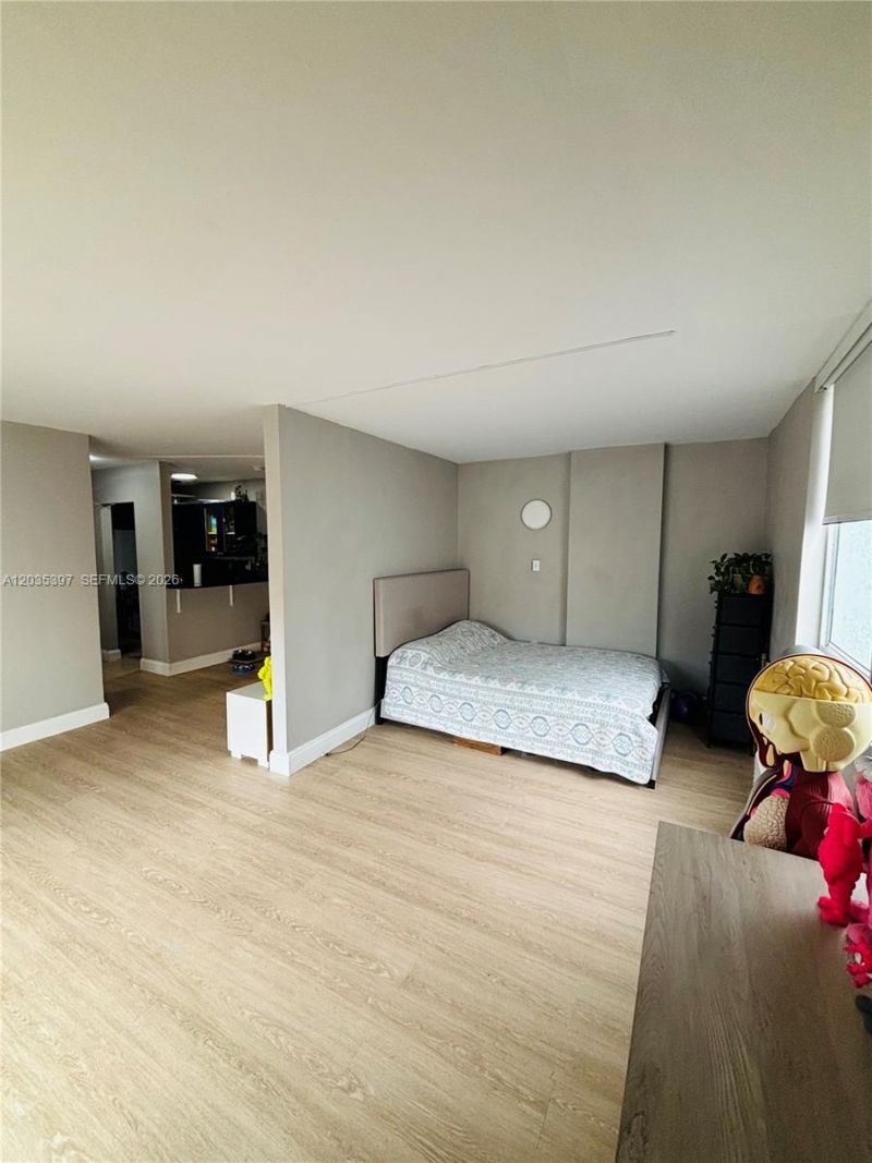 1255 Collins Ave , Unit 208, Miami Beach, FL 33139 Photo