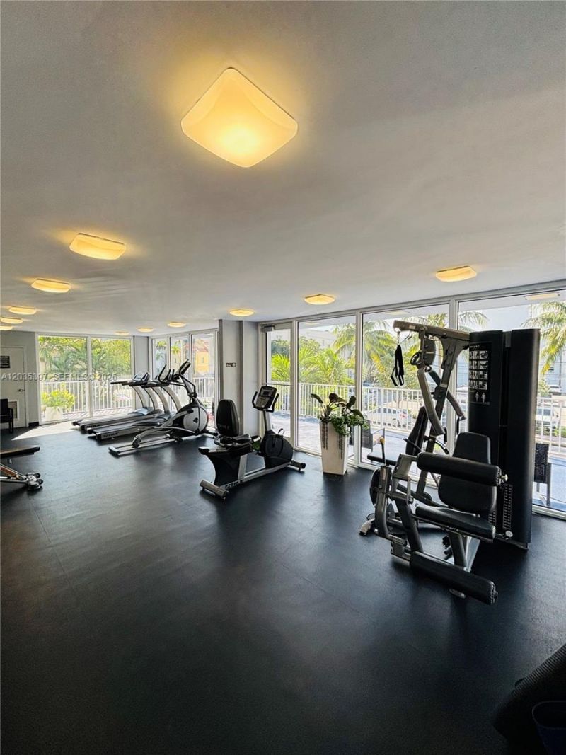 1255 Collins Ave , Unit 208, Miami Beach, FL 33139 Photo
