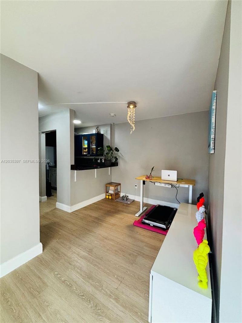 1255 Collins Ave , Unit 208, Miami Beach, FL 33139 Photo