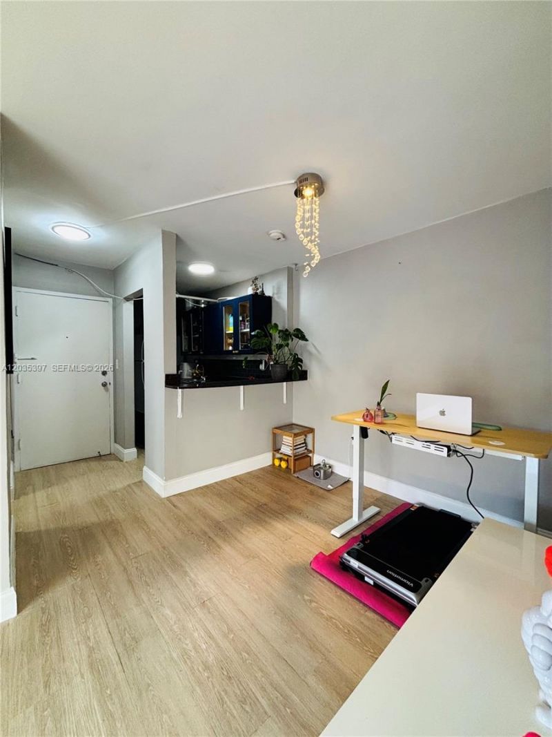 1255 Collins Ave , Unit 208, Miami Beach, FL 33139 Photo