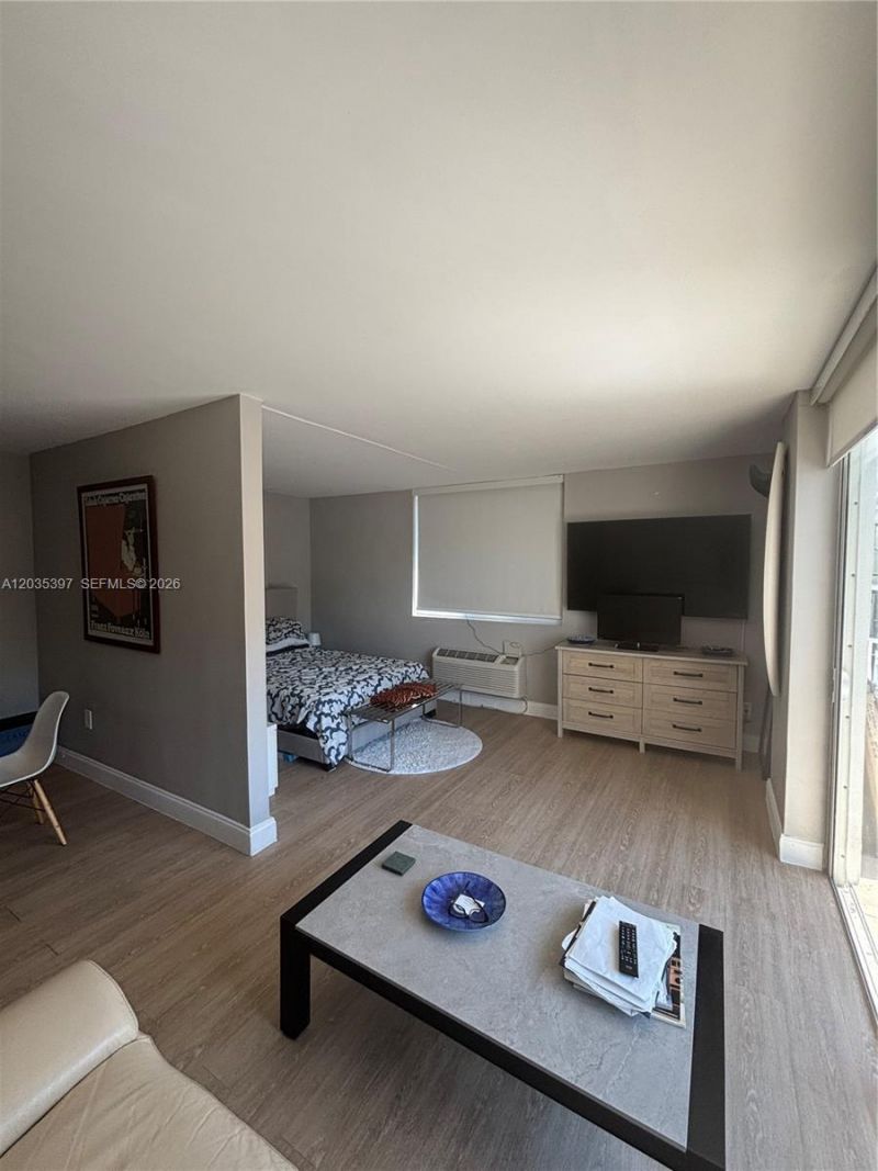 1255 Collins Ave, Unit 208, Miami Beach, FL 33139 Photo