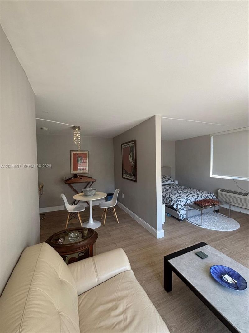1255 Collins Ave, Unit 208, Miami Beach, FL 33139 Photo