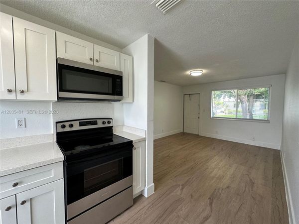 5911 NE 18th Ave , Unit 4, Fort Lauderdale, FL 33334