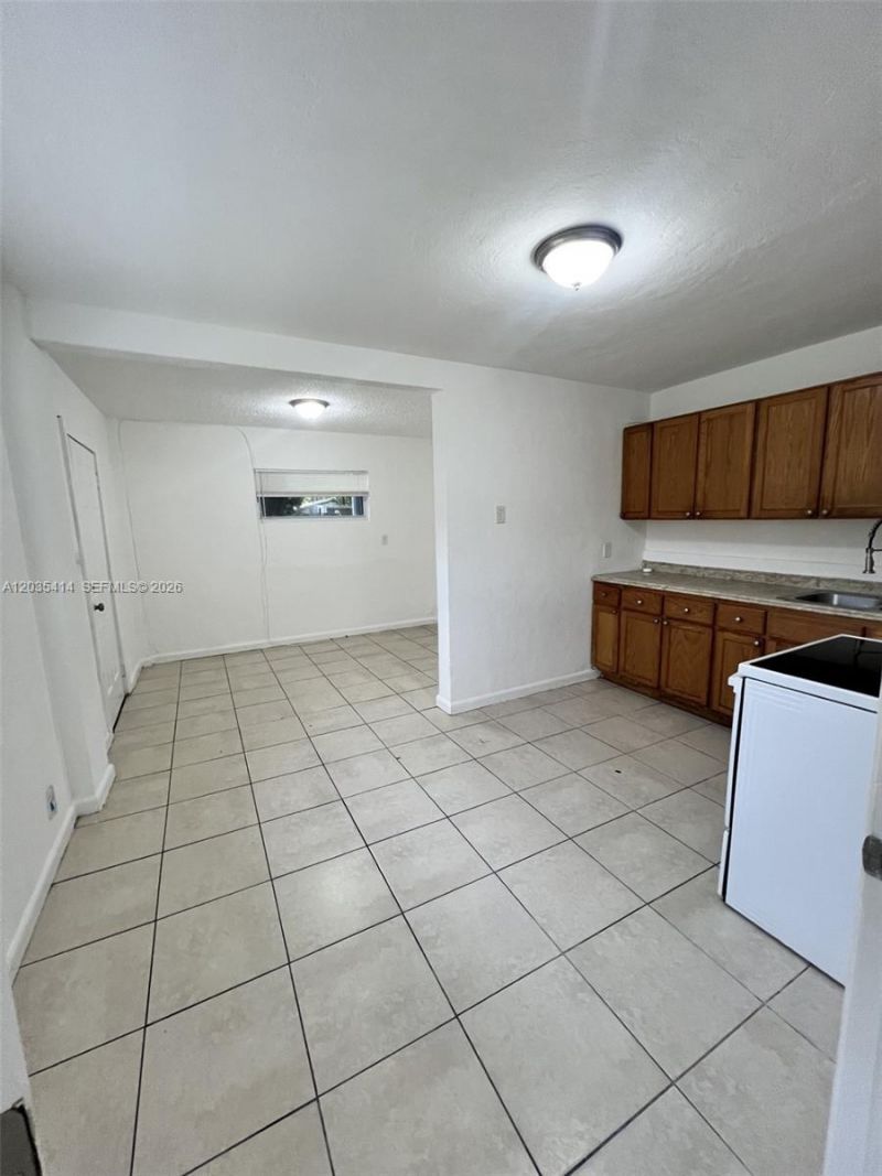 1754 NW 45th St , Unit 1754, Miami, FL 33142 Photo
