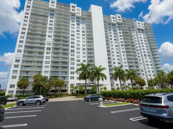 2801 NE 183rd St, Unit 202W, Aventura, FL 33160