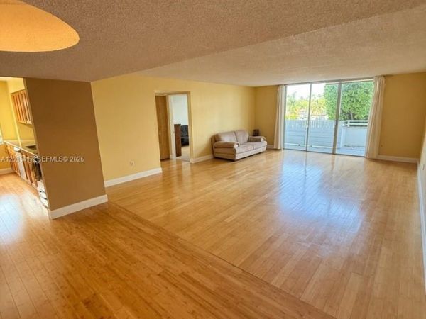 2801 NE 183rd St, Unit 202W, Aventura, FL 33160