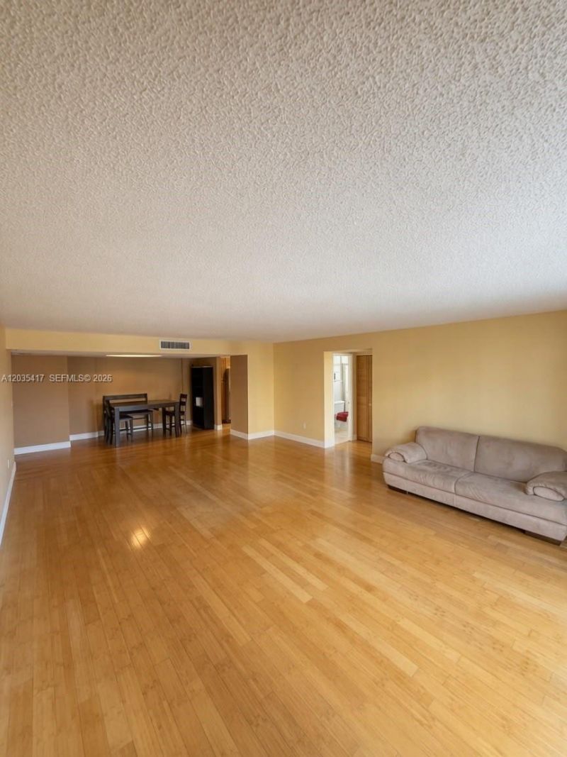 2801 NE 183rd St, Unit 202W, Aventura, FL 33160 Photo