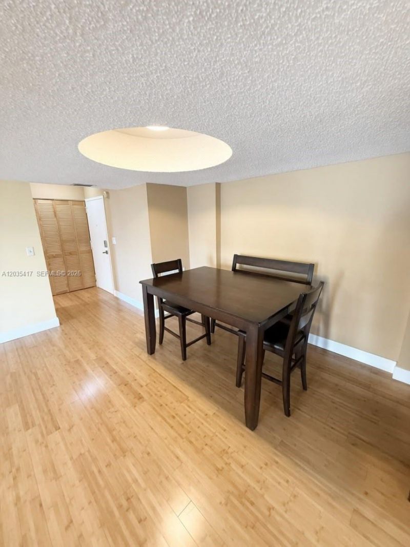 2801 NE 183rd St, Unit 202W, Aventura, FL 33160 Photo