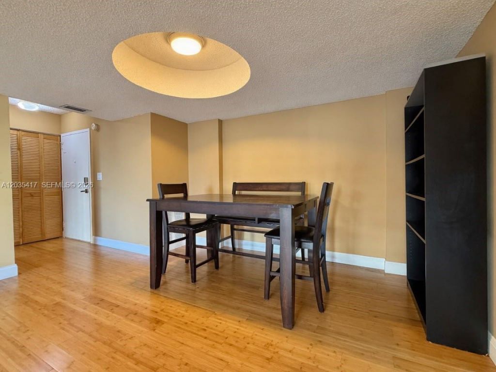 2801 NE 183rd St , Unit 202W, Aventura, FL 33160 Photo