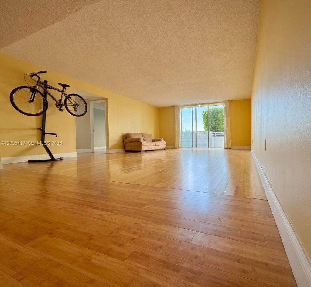 2801 NE 183rd St , Unit 202W, Aventura, FL 33160 Photo