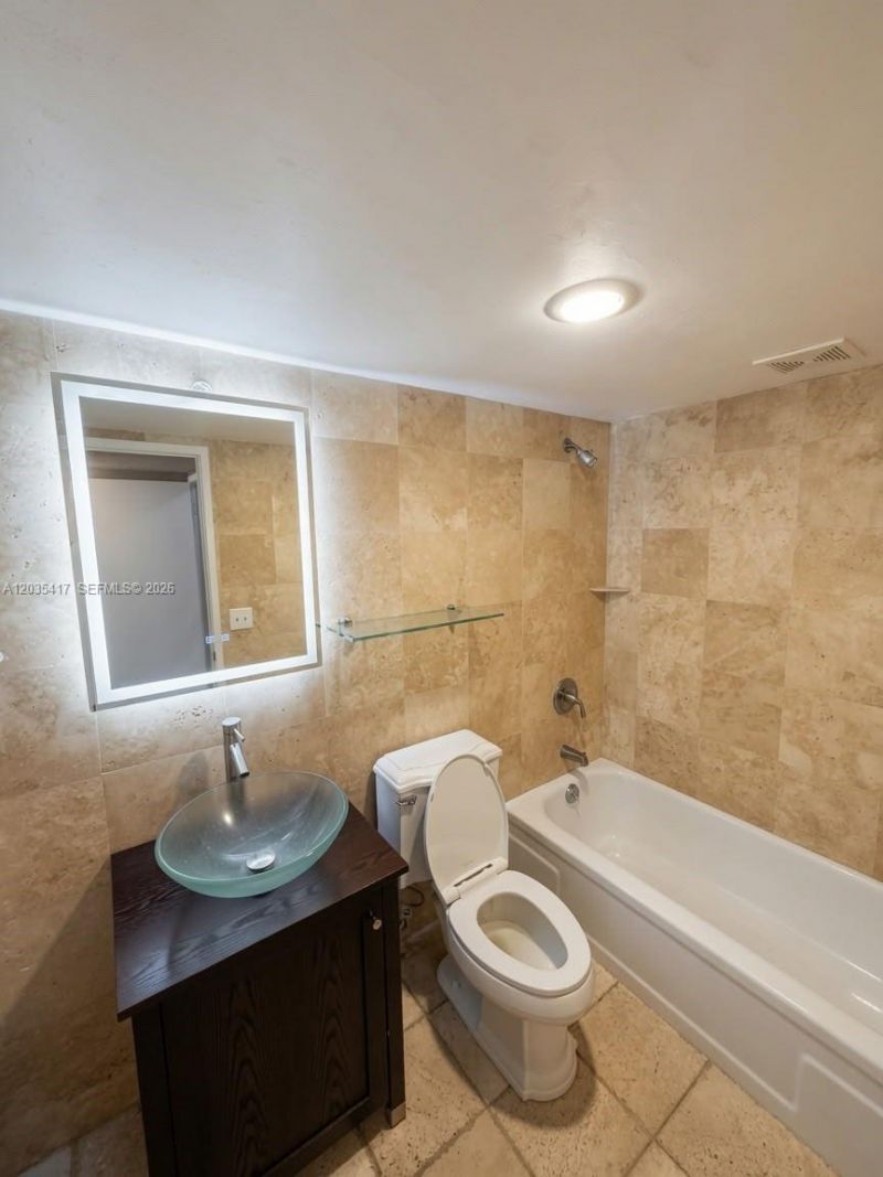 2801 NE 183rd St, Unit 202W, Aventura, FL 33160 Photo