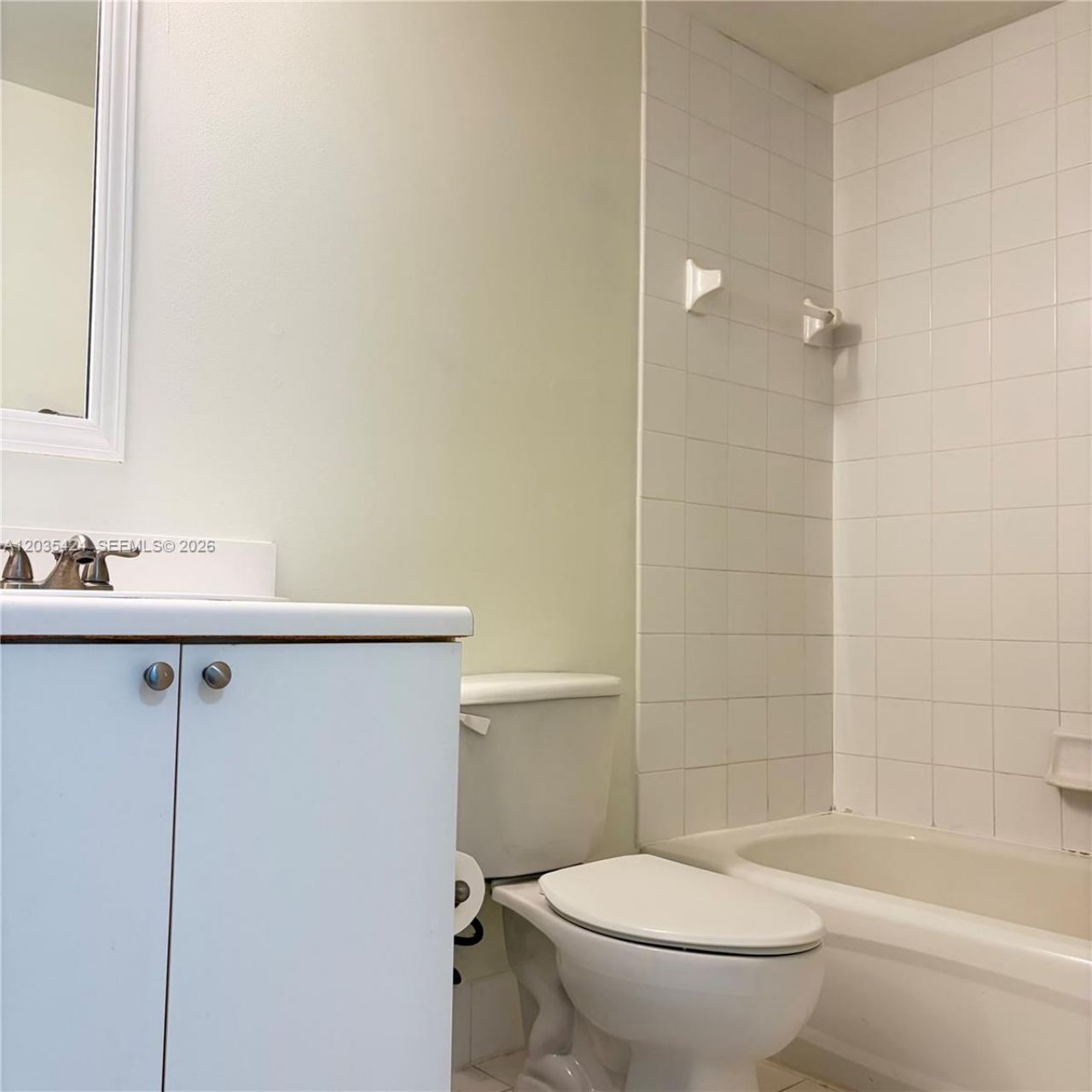 50 Menores Ave, Unit 807, Coral Gables, FL 33134 Photo