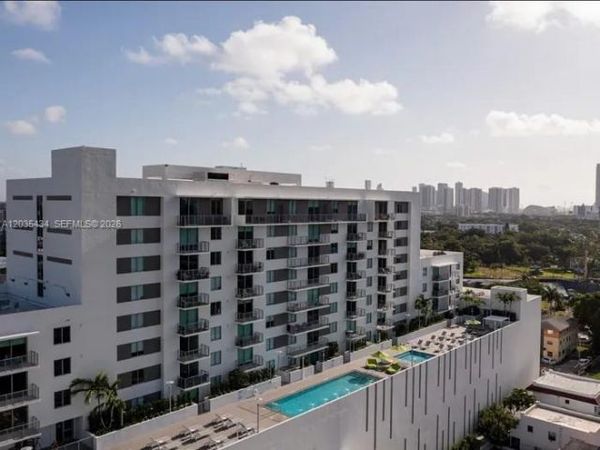 1000 NW 7th St , Unit 710, Miami, FL 33136