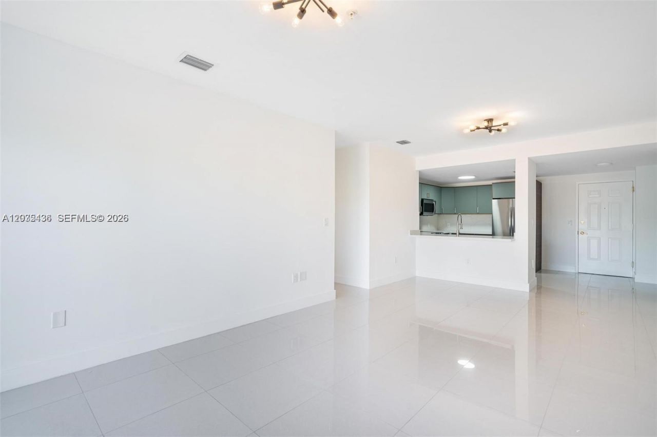 2280 SW 32nd Ave , Unit 201, Miami, FL 33145 Photo