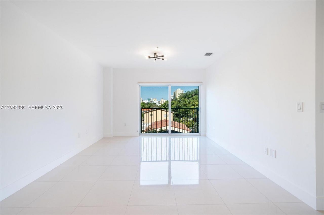 2280 SW 32nd Ave , Unit 201, Miami, FL 33145 Photo