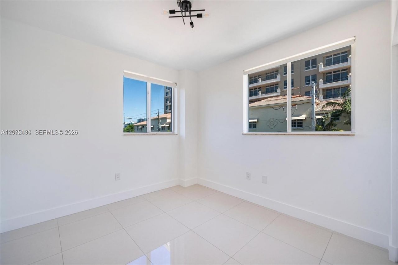 2280 SW 32nd Ave , Unit 201, Miami, FL 33145 Photo
