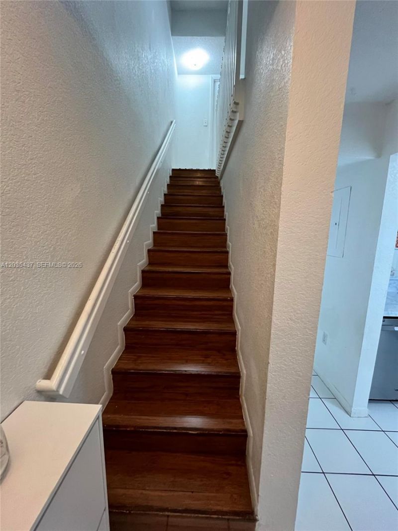 171 Riviera Cir, Unit 1, Weston, FL 33326 Photo