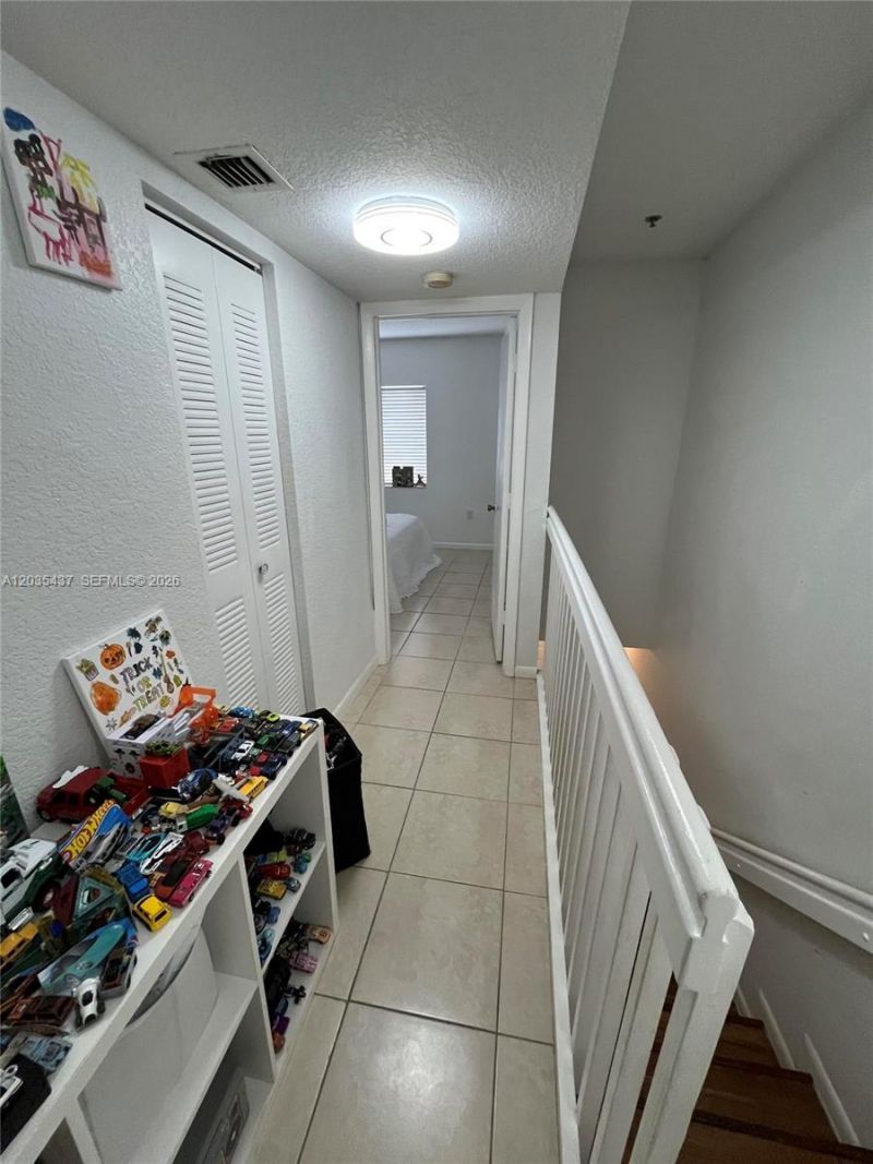 171 Riviera Cir, Unit 1, Weston, FL 33326 Photo