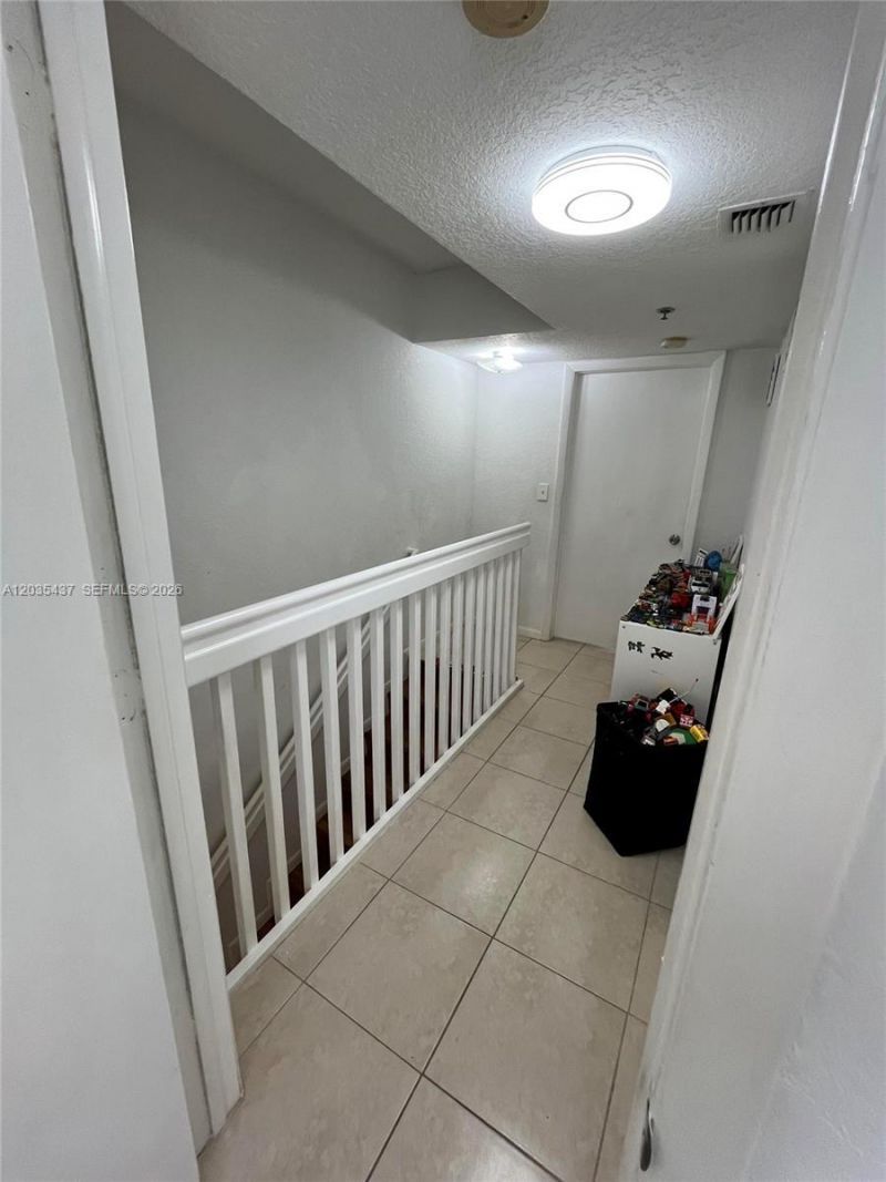 171 Riviera Cir, Unit 1, Weston, FL 33326 Photo