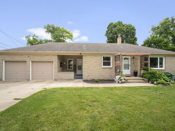 1260 Edwards St, Brookfield, WI 53005