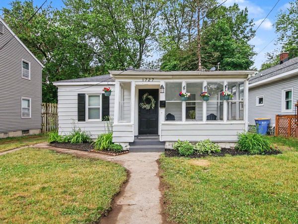 1727 Alto Avenue SE, Grand Rapids, MI 49507