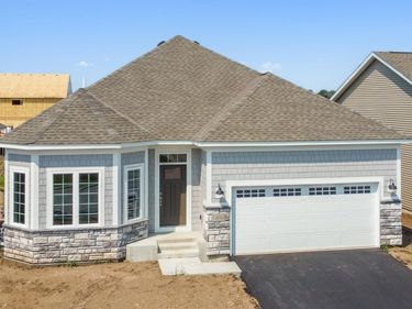8204 Haywood Drive, Lino Lakes, MN 55014