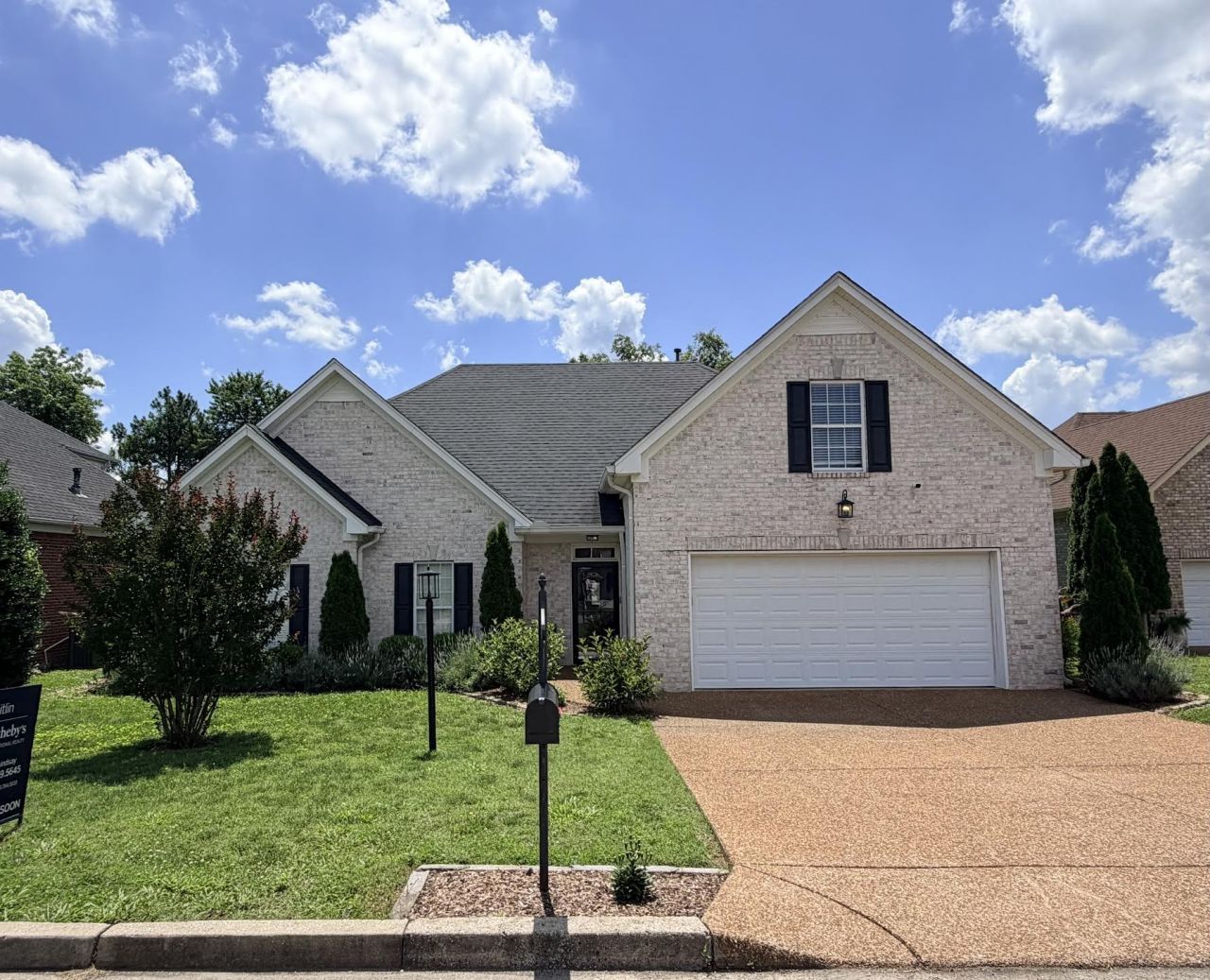 913 Leblanc Ct , Nashville, TN 37221 Main Photo