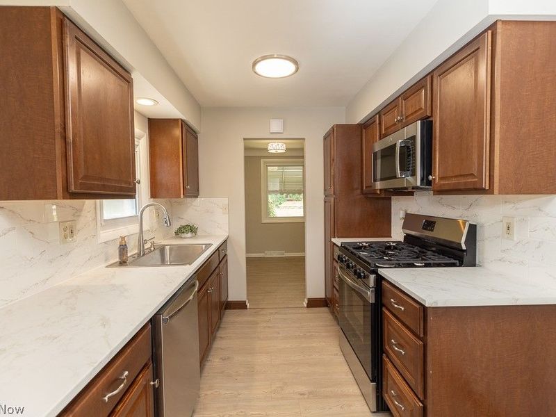 11391 Ronald Drive , Parma, OH 44130 Photo 11