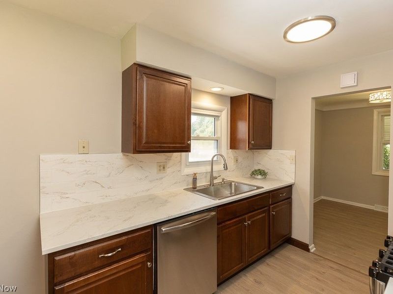 11391 Ronald Drive , Parma, OH 44130 Photo 13