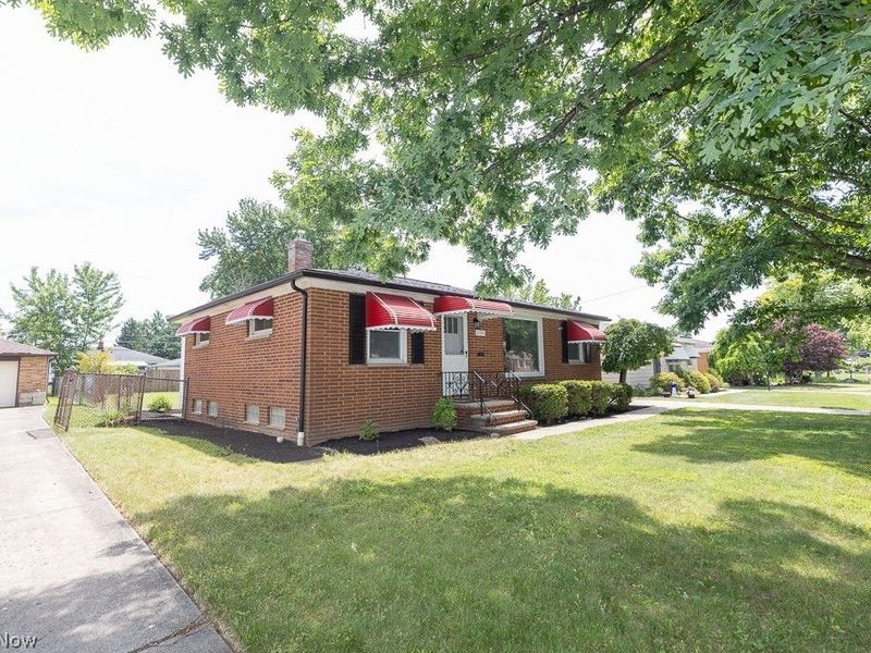 11391 Ronald Drive , Parma, OH 44130 Photo 2