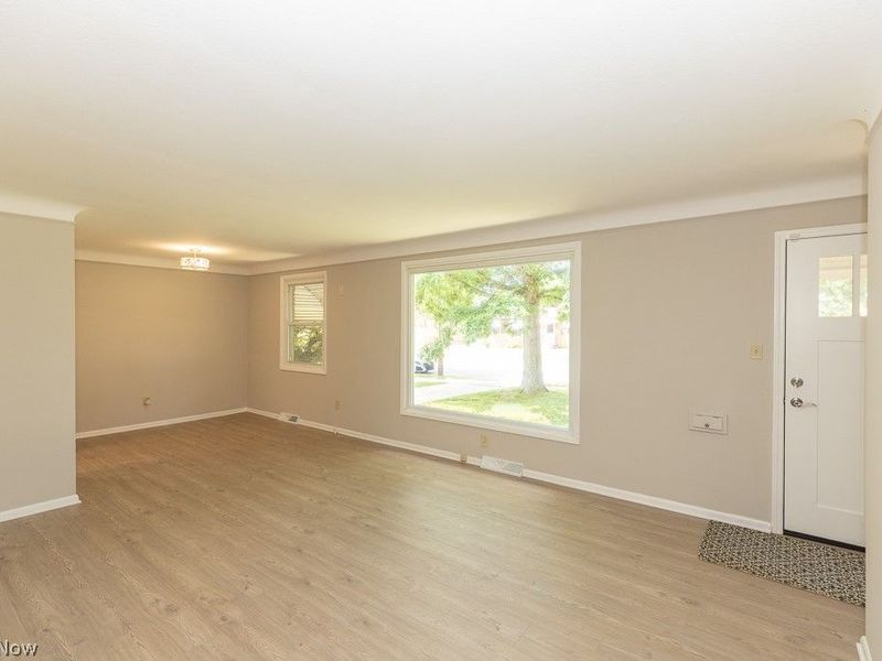 11391 Ronald Drive , Parma, OH 44130 Photo 5