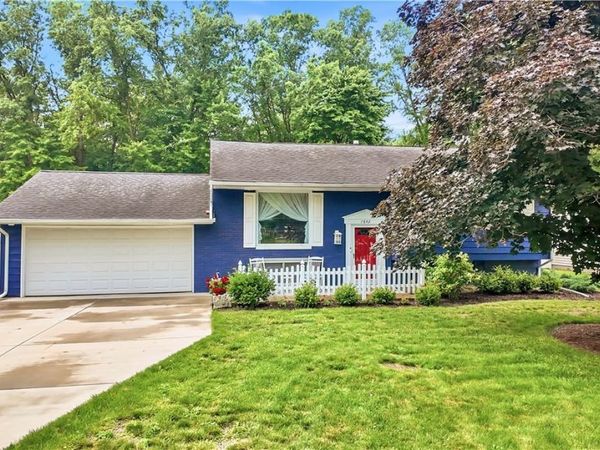 7842 Venice Heights Drive NE, Warren, OH 44484