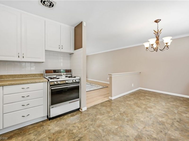 7842 Venice Heights Drive NE, Warren, OH 44484 Photo 15