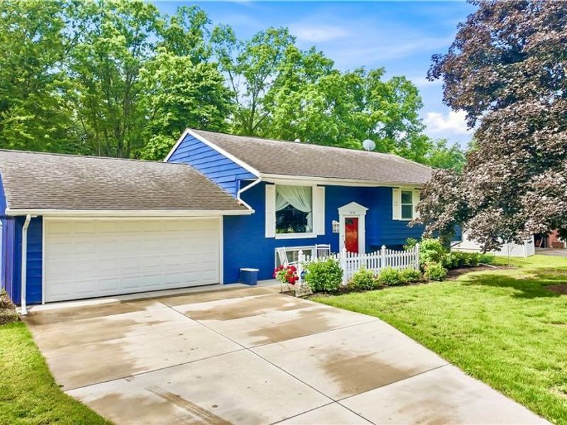 7842 Venice Heights Drive NE, Warren, OH 44484 Photo 2
