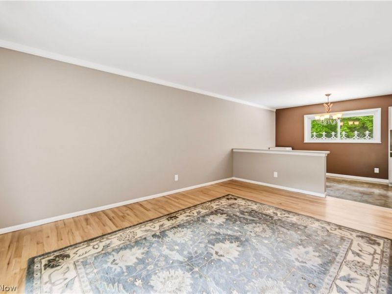 7842 Venice Heights Drive NE, Warren, OH 44484 Photo 9