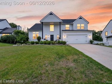 3736 Highlander Way W, Pittsfield Twp, MI 48108