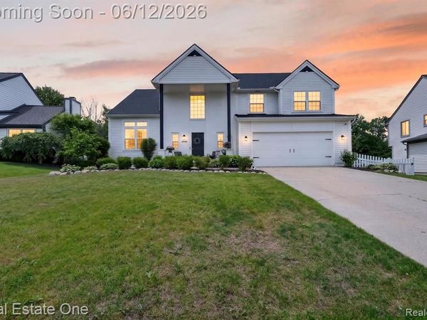 3736 Highlander Way W , Pittsfield Twp, MI 48108