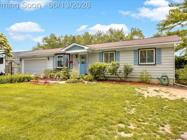26877 N Dixboro Road, Green Oak Twp, MI 48178