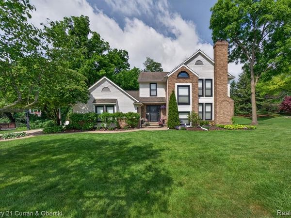30999 Sudbury Street , Farmington Hills, MI 48331