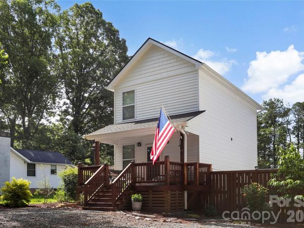 13 Trade Street , Arden, NC 28704