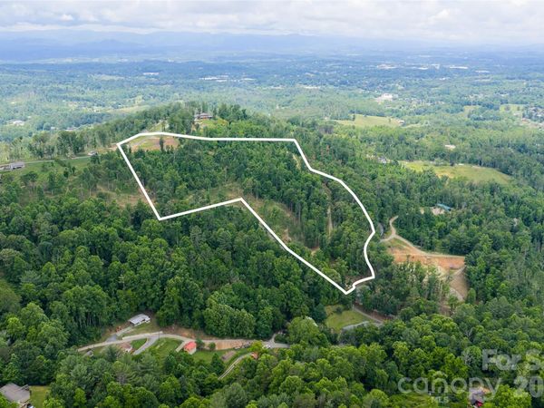 99999 Bear View Road, Weaverville, NC 28787