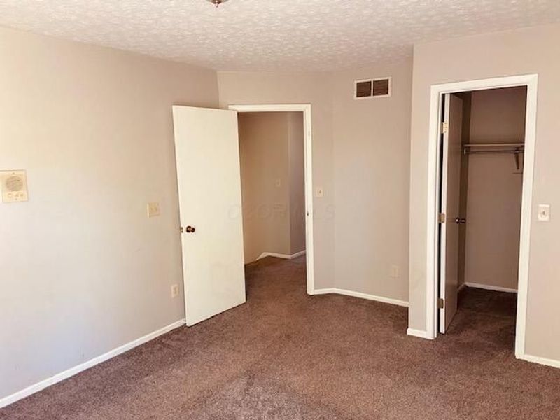 661 Pine Trace Court, Columbus, OH 43228 Photo 14