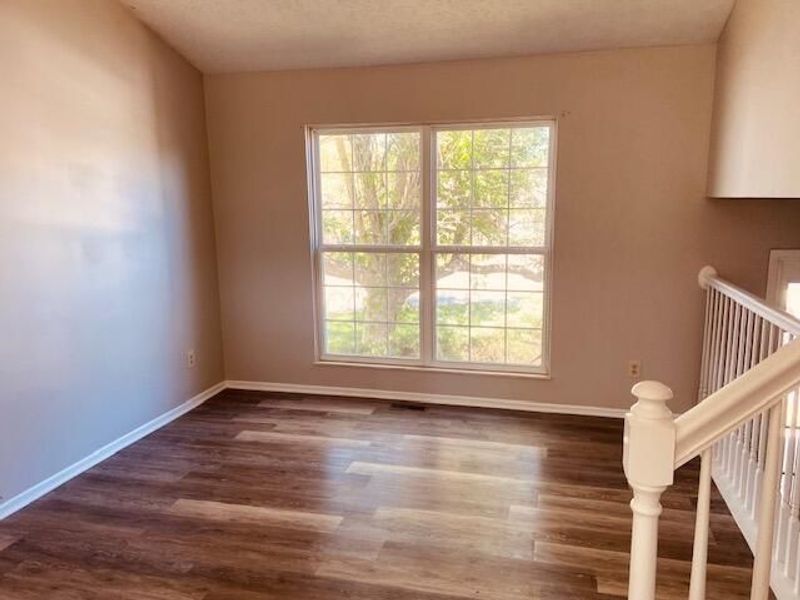 661 Pine Trace Court, Columbus, OH 43228 Photo 6