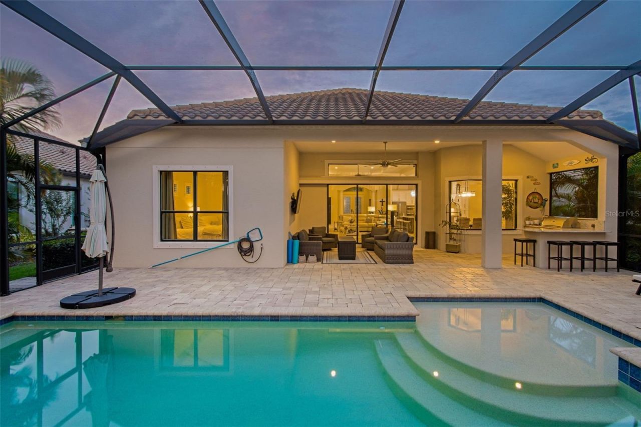 7208 Whittlebury Trail, Bradenton, FL 34202 Photo